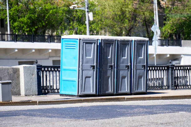 Professional porta potty rental in Mayflower Village, CA